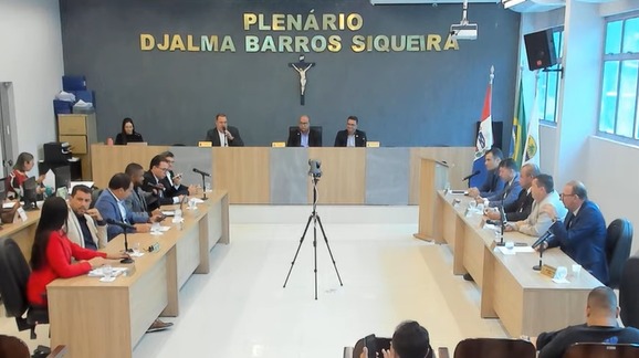 Sessão encaminha demandas com foco na saúde, infraestrutura e previdência municipal