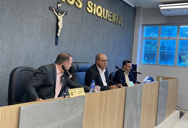 Câmara encaminha projetos do Executivo e aprova indicações parlamentares